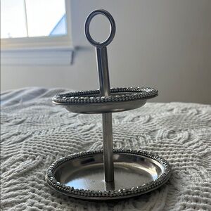 Elegant Silver Jewelry Stand